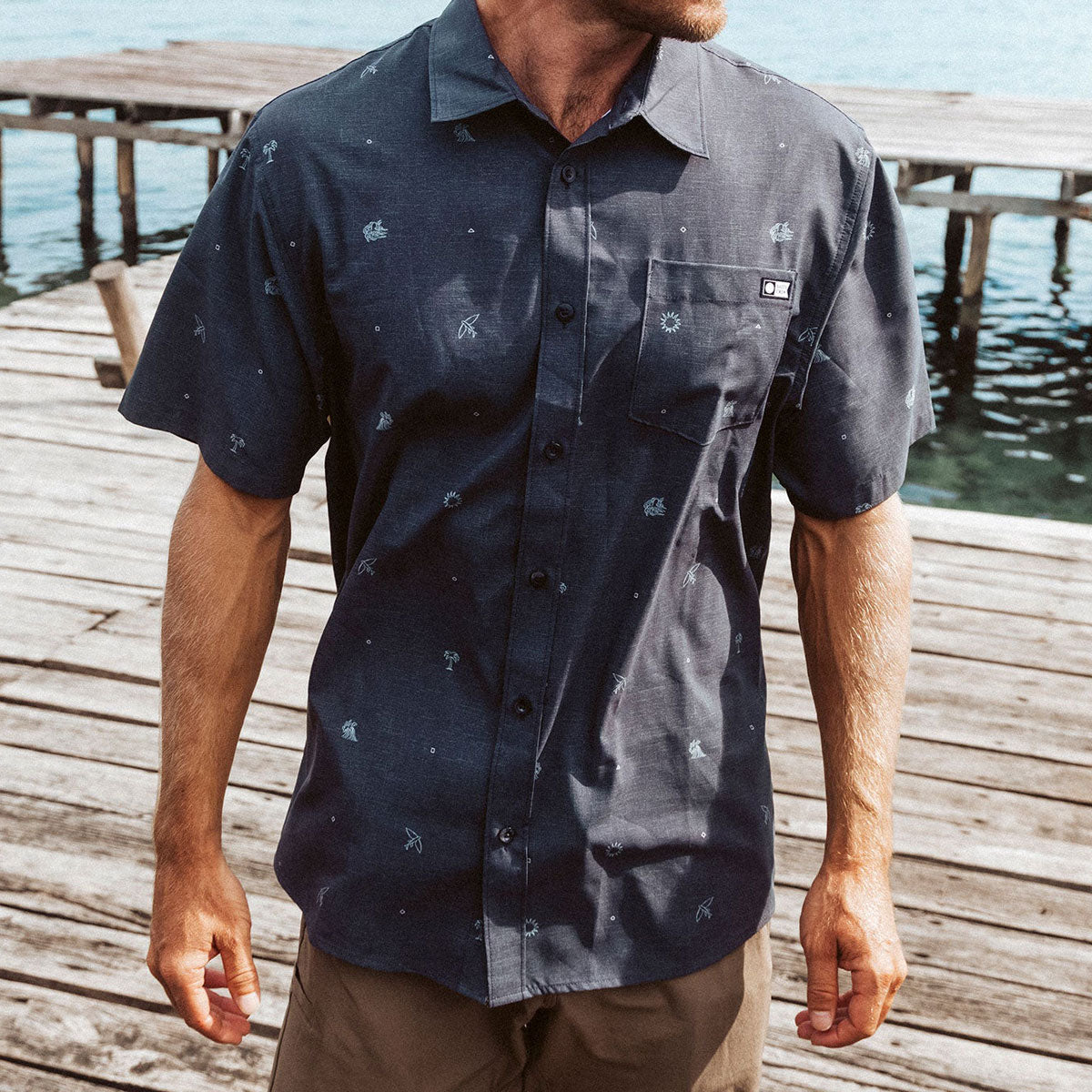 Salty Crew Micro Vibes Tech Woven Shirt - Coal image 4