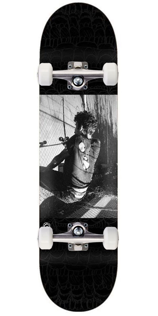 Foundation Servold Never Surrender Skateboard Complete - 8.25