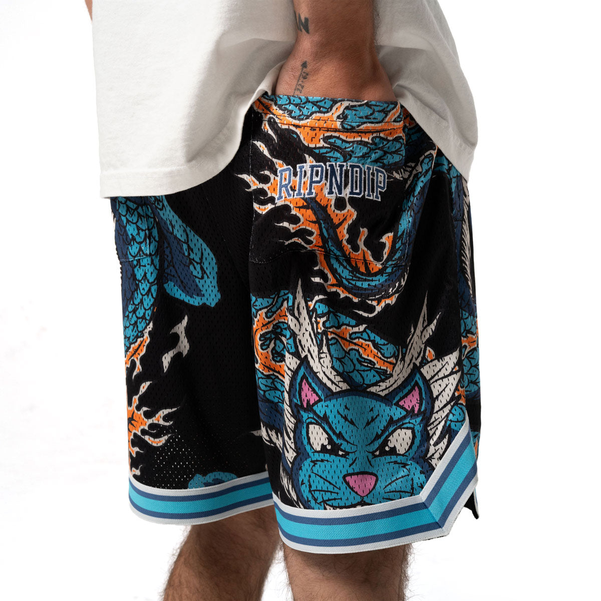 ウェア RIPNDIP BASKETBALL SHORTS We Come In Peace Basketball Shorts (Black) – RIPNDIP