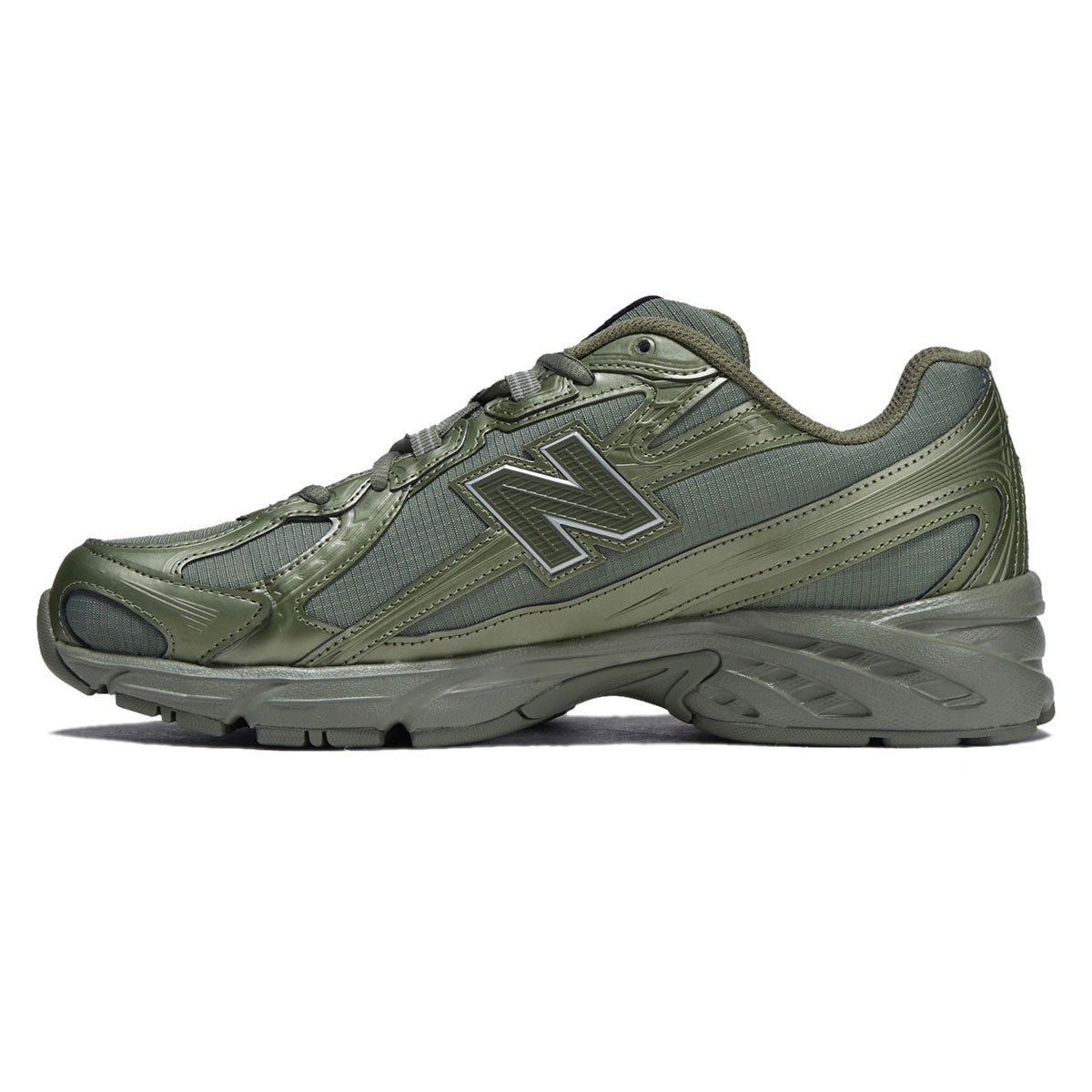 New Balance 740 Shoes - Dark Olivine/Silver Metallic image 2
