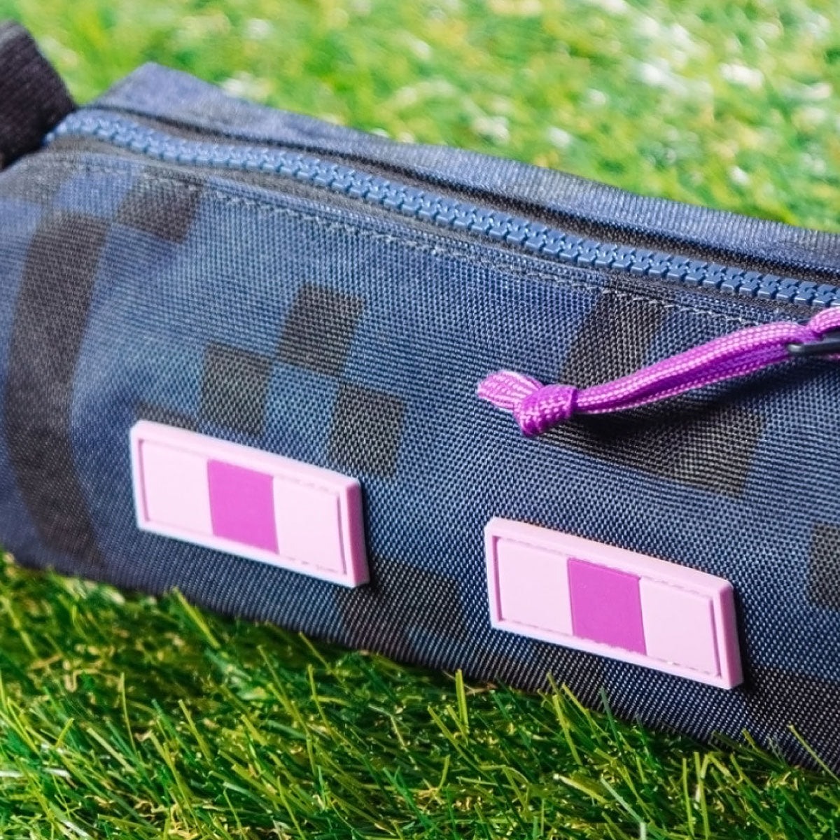 Herschel Supply x Minecraft Settlement Little Pencil Case - Enderman image 4